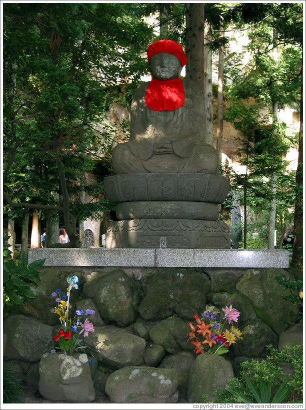 Buddha near Zuigan Ji temple.