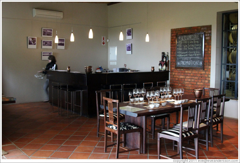 Tasting room, Alto Wine Estate.