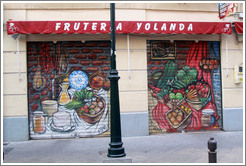 Fruter?Yolanda, Placeta de Villamena, city center.